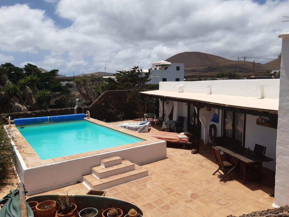 Bed and Breakfast Tipica Lanzarote House Only Adults Тиас Экстерьер фото