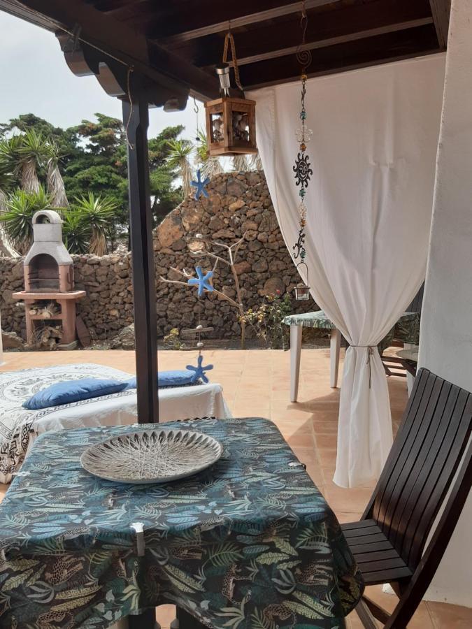 Bed and Breakfast Tipica Lanzarote House Only Adults Тиас Экстерьер фото
