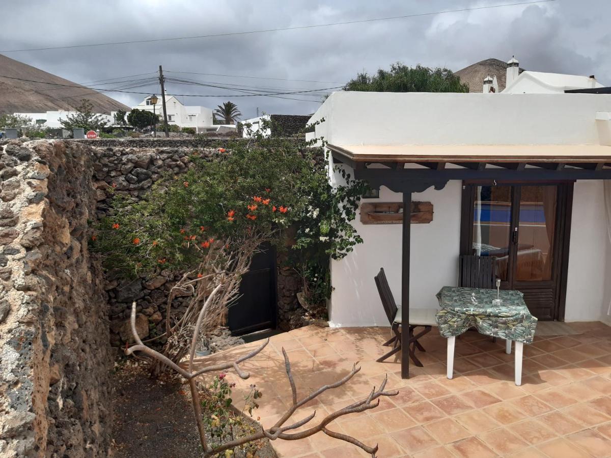 Bed and Breakfast Tipica Lanzarote House Only Adults Тиас Экстерьер фото