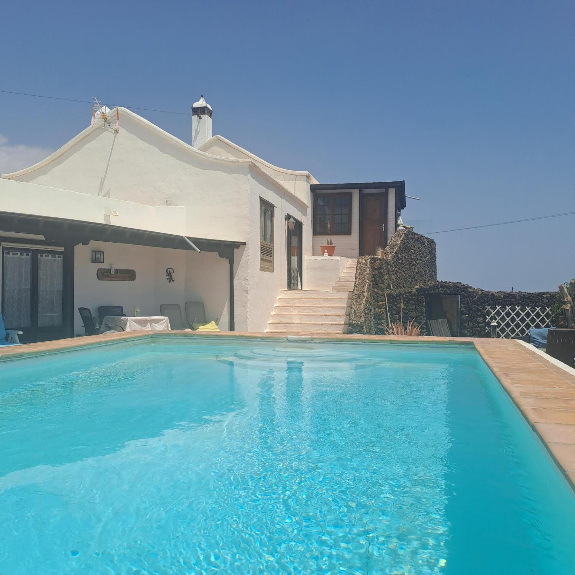 Bed and Breakfast Tipica Lanzarote House Only Adults Тиас Экстерьер фото